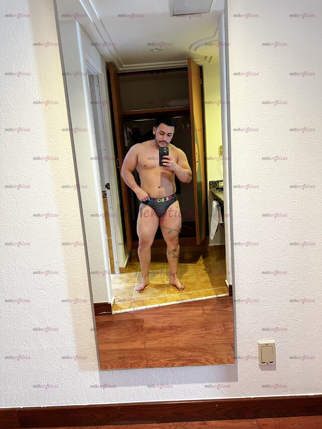 FOTOS DE ALFREDO, BUENAS HERRAMIENTAS Y BUEN CUERPO, DE VISITA