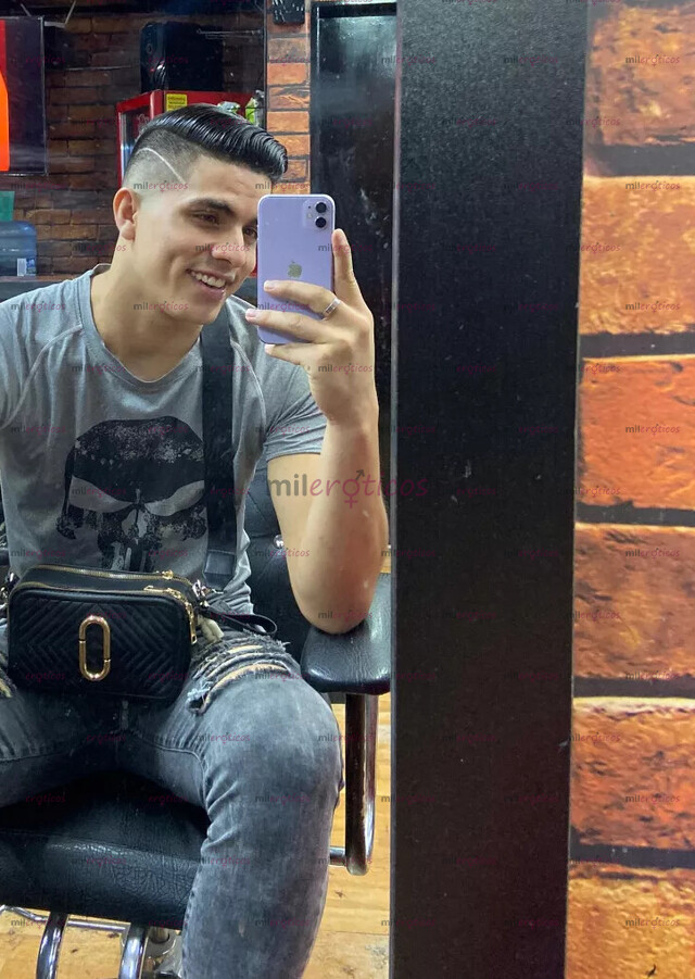 FOTOS DE HOLA MIS BEBES SOY UN CHICO GUAPO SIMPÁTICO NALGON