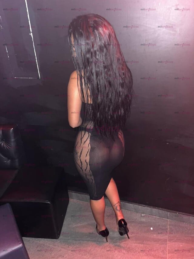 FOTOS DE SHEYLA,CUBANITA NALGONA.LISTA PARA PASARLA RICOTE.CON LUGAR LIMPIO, COMODO PAPI