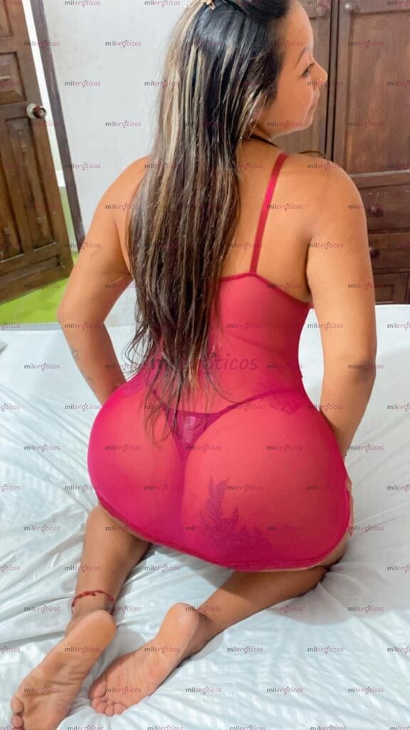 FOTOS DE HOLA ME LLAMO NATALIA SOY UNA CHICA SEXY ESTROVERTIDA PAISA ME ENCANTA CHUPARLO