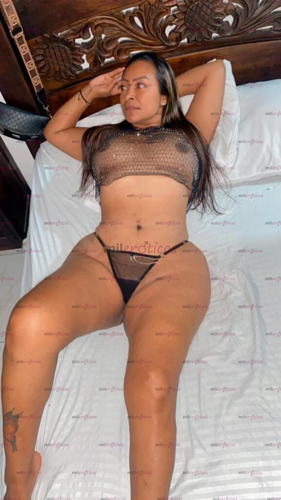 FOTOS DE HOLA ME LLAMO NATALIA SOY UNA CHICA SEXY ESTROVERTIDA PAISA ME ENCANTA CHUPARLO