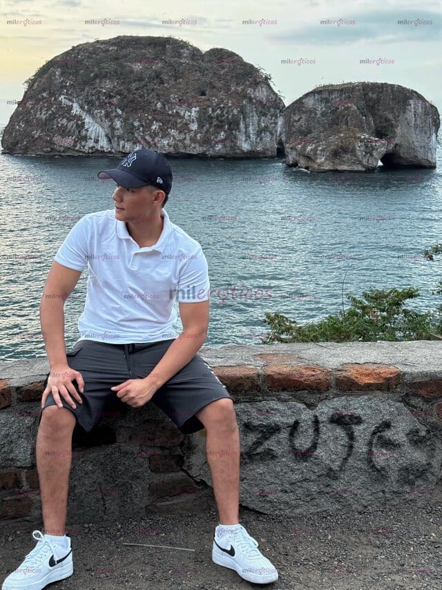 FOTOS DE HOMBRE DISCRETO VARONIL VERGON Y LECHERO 21 CM DISPUESTO A COMPLACER