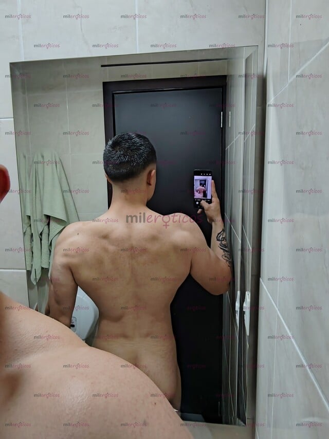 FOTOS DE CABALLERO DE COMPAÑÍA, SOY UN HOMBRE CULTO