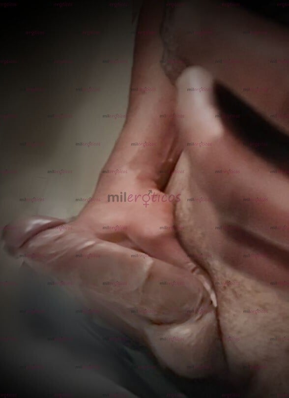 FOTOS DE SOY UN HOMBRE MUY COMPLACIENTE EN TODOS TUS MÁS ÍNTIMOS DESEOS