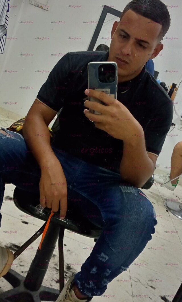 FOTOS DE JOVEN PIJON MORENO MORBOSO Y COMPLACIENTE