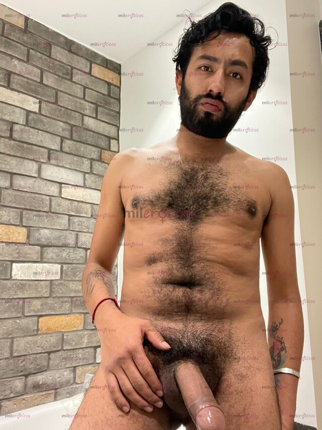 FOTOS DE ACTIVO BIEN DOTADO CON GANAS DE UN CULITO