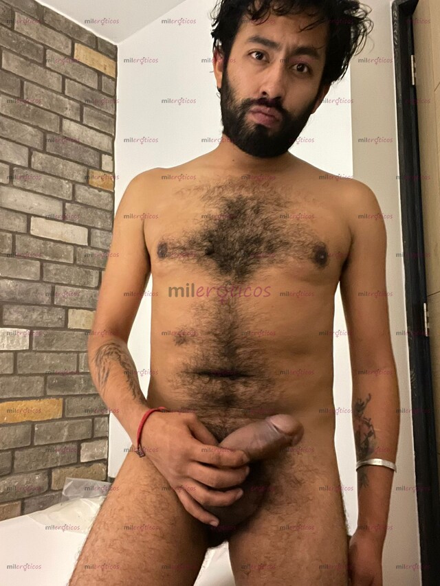 FOTOS DE ACTIVO BIEN DOTADO CON GANAS DE UN CULITO