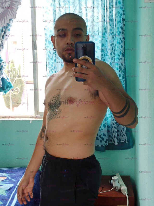 FOTOS DE ACTIVO CHACALON CALIENTE Y CACHONDO CON MUCHA LECHE