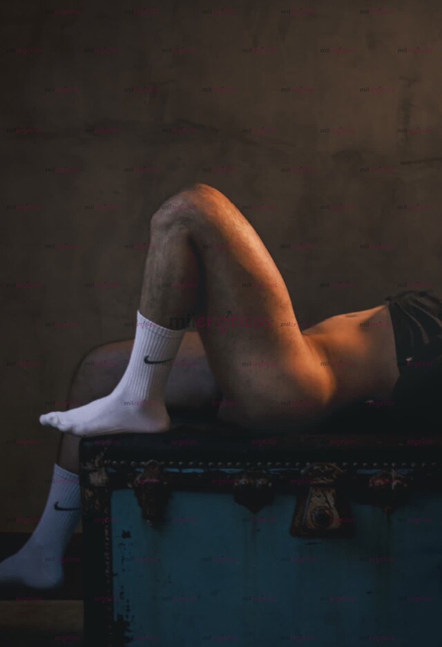 FOTOS DE HOMBRE VARONIL , MASCULINO , DISCRETO , ATLÉTICO