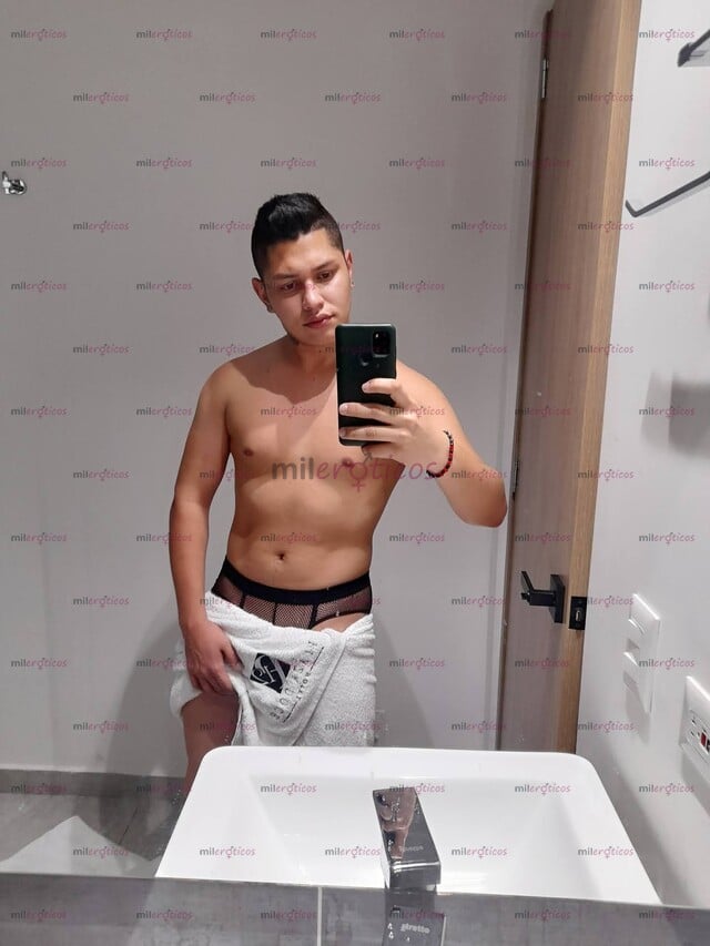 FOTOS DE POLLO COMPLACIENTE VEN Y DISFRUTA BESOS CARICIAS SEXO ORAL Y ANAL COMPL