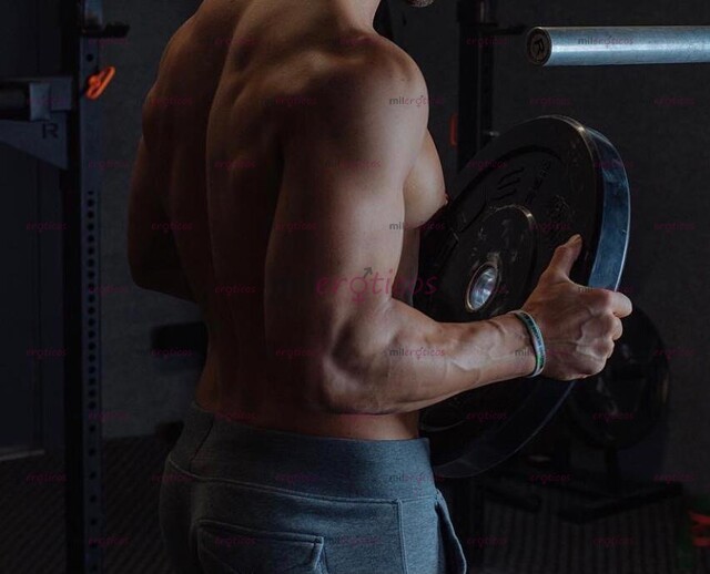 FOTOS DE HOMBRE VARONIL , MASCULINO , DISCRETO , ATLÉTICO