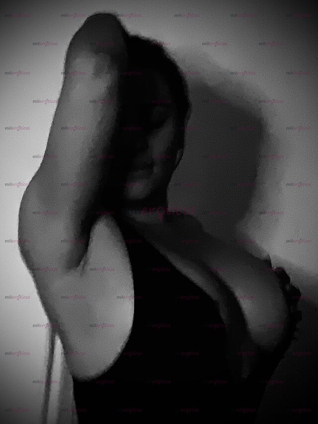 FOTOS DE EXCLUSIVO MASAJE ERÓTICO PARA PAREJAS, PASA UN MOMENTO SEXY CON TU PAREJA
