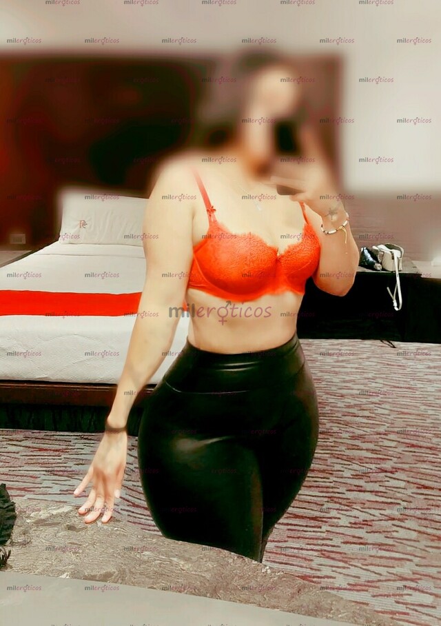 FOTOS DE CADERONA....BELLISIMA....SÚPER NALGONA....TRATO NOVIOS.....TENGO DEPA