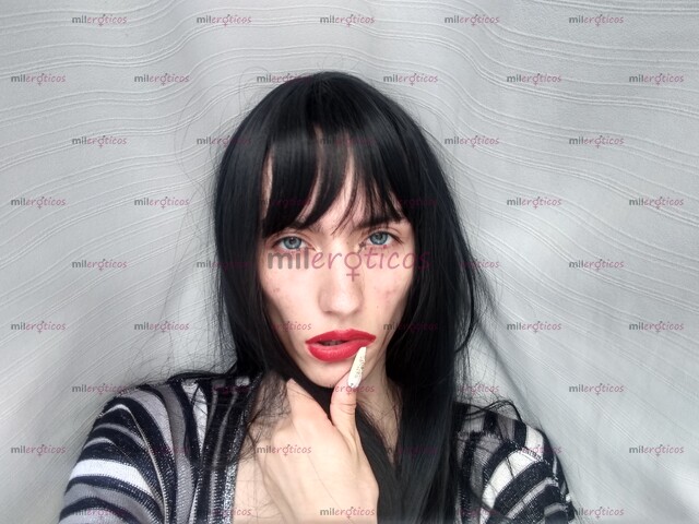 FOTOS DE QUIERO LECHE PAPI , SOY UNA CHICA SUPER CALIENTE . 19 AÑOS DE EDAD