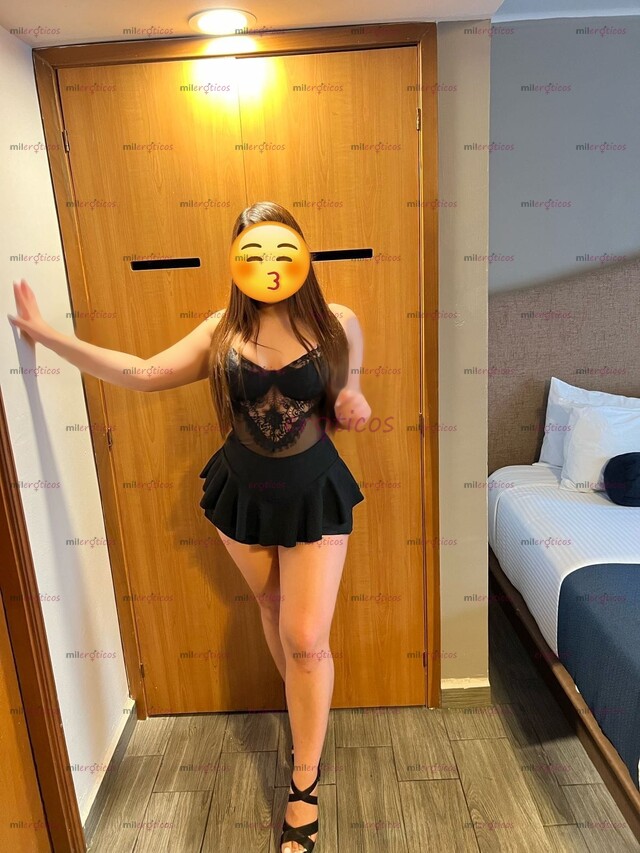 FOTOS DE VANESSA!! JOVENCITA DE 19 AÑOS MUY CACHONDA