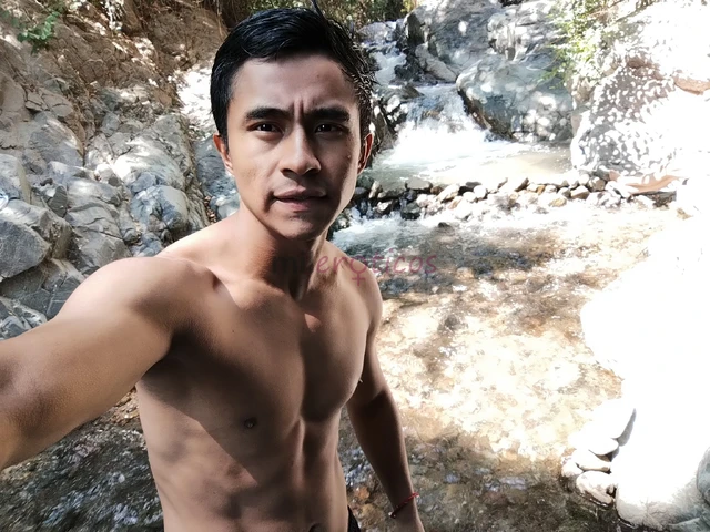 Experto en gorditas casadas y maduras 1 gt 1 gt macho colombiano corneador para mujeres parejas y matrimonios heterosexual 1 gt hola amp soy un escort...