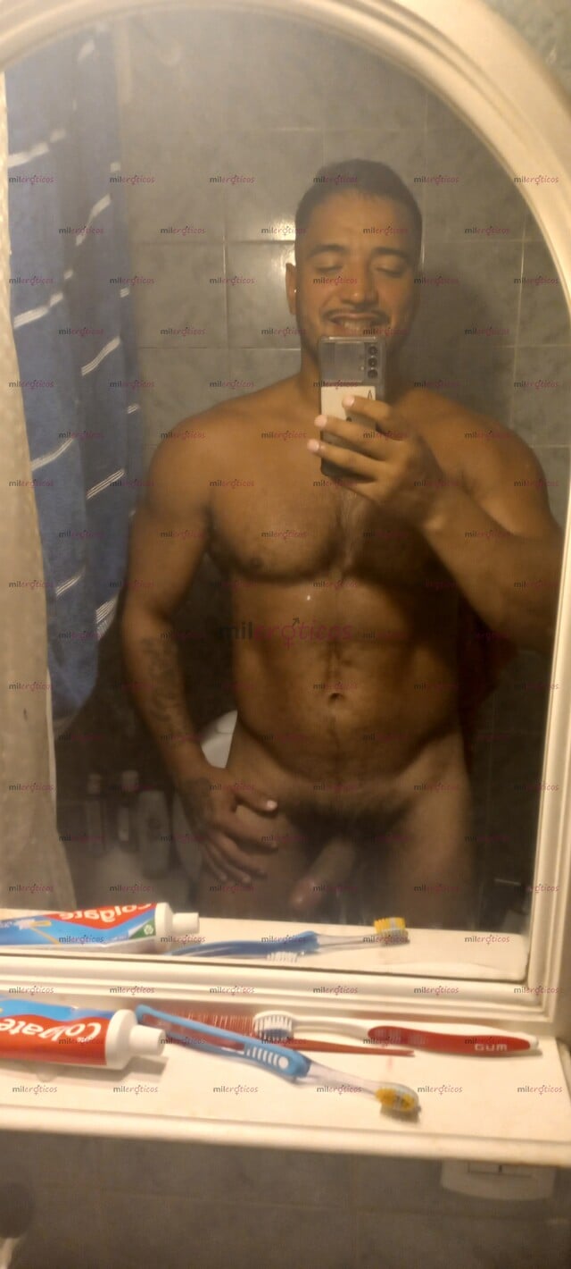 FOTOS DE MACHO DOMINANTE PELUDO CASI 2 METROS MACHETE GRUESO DOMADOR IMCOMPARABLE
