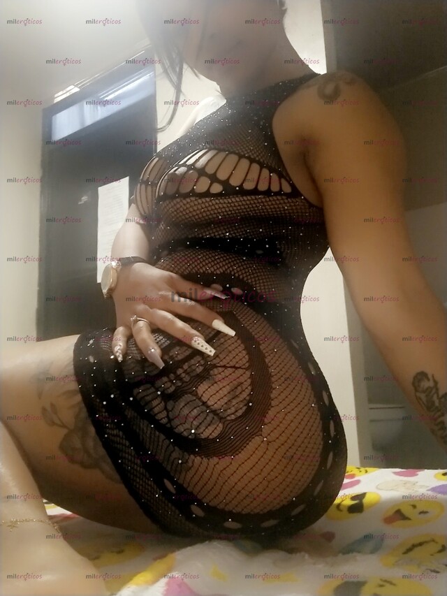 FOTOS DE HOLA 50 50 50 EL RATO SOY LAURITA UNA MORENITA HERMOSA CON MUCHAS GANAS DE SEXO