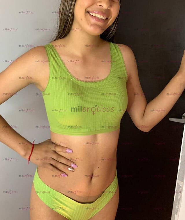 FOTOS DE SEXY FLACA ATLÉTICA, PRECIOSA, TOTALMENTE AL NATURAL SIN FILTROS