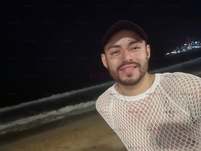 FOTOS DE JOVEN DISPONIBLE A CUMPLIR TUS FANTASÍAS LLÁMAME NO TE ARREPENTIRÁS
