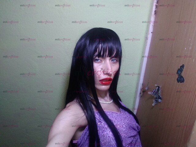 FOTOS DE CHICA TRANS, COMPLETAMENTE SENSUAL Y SOY SOY MUY JOVEN DE 19 AÑOS.