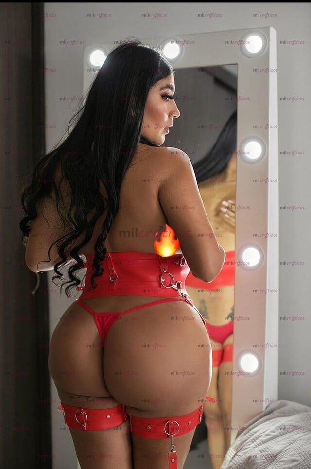 FOTOS DE ARDIENTE COLOMBIANA CULONA SOLO POR UNOS DIAS VEN PAPASITO.