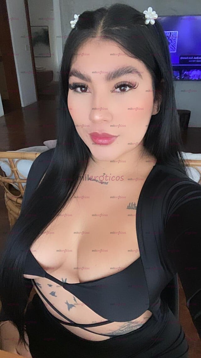 FOTOS DE ARDIENTE COLOMBIANA CULONA SOLO POR UNOS DIAS VEN PAPASITO.