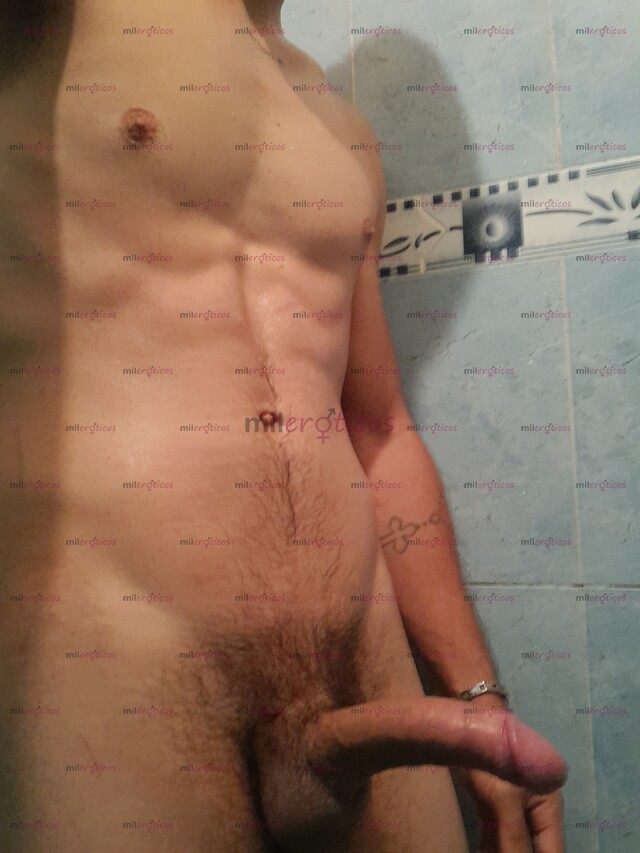 FOTOS DE MI NOMBRE BRIAN UN CHICO DE 26 AÑOS CON DESEOS DE SATISFACER TUS FANTASÍAS