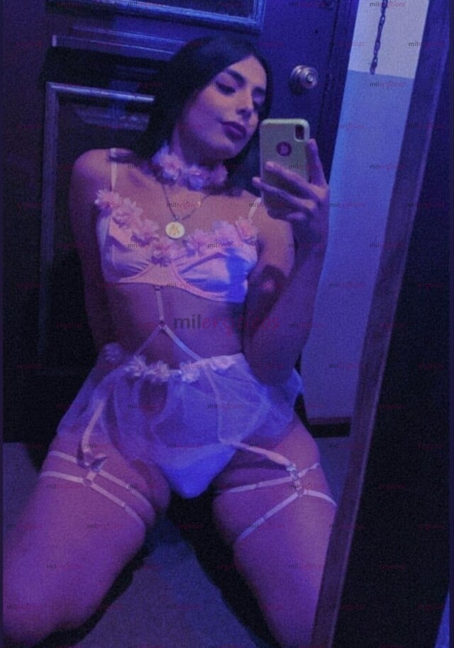 FOTOS DE POCOS DÍAS EN TU CIUDAD BB RICA MORRITA DE TAN SÓLO 19 AÑITOS Y MUY CALIENTE