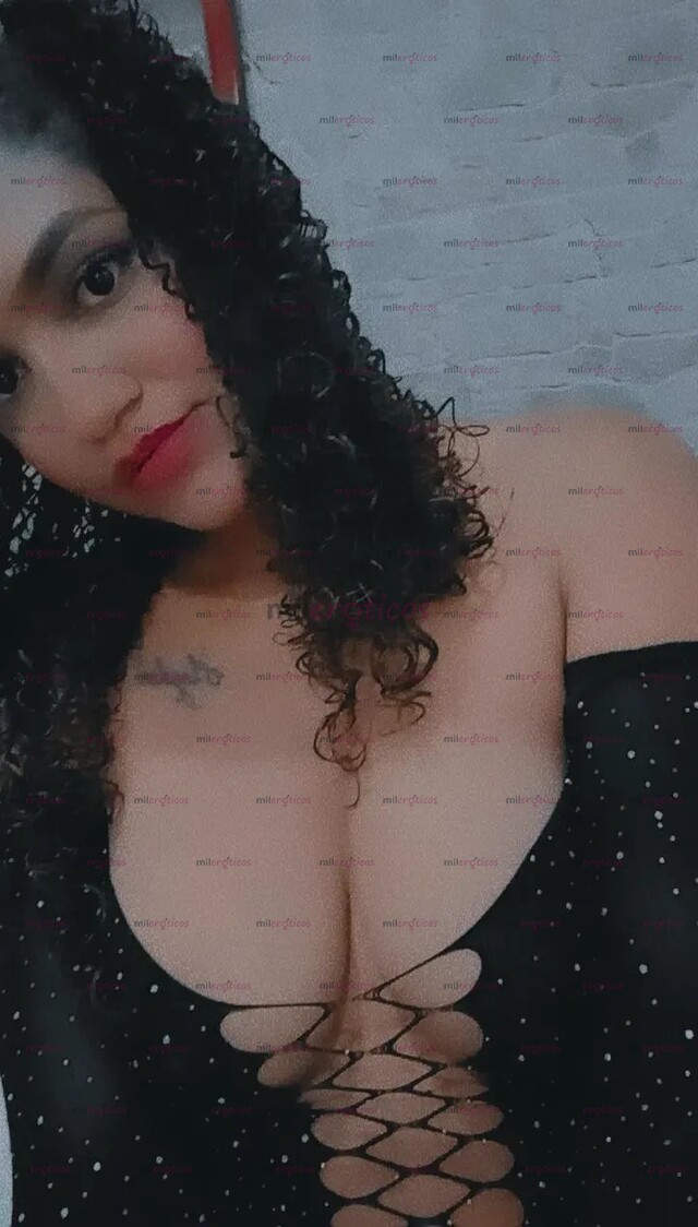 FOTOS DE UNA PERRITA MUY CALIENTE SEDUCTORA AMANTE AL SEXO