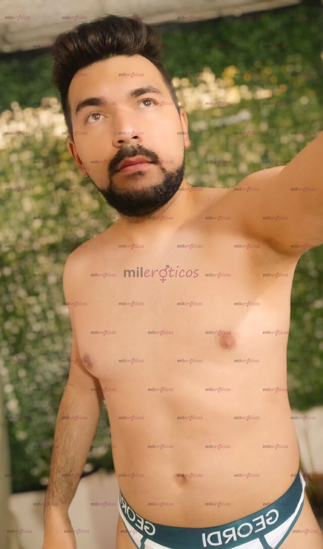 FOTOS DE 3197057100 JOVEN ARRECHO VERSATIL A PELO CUMPLO FANTASIAS, SOY TU AMIGO O NOVIO.