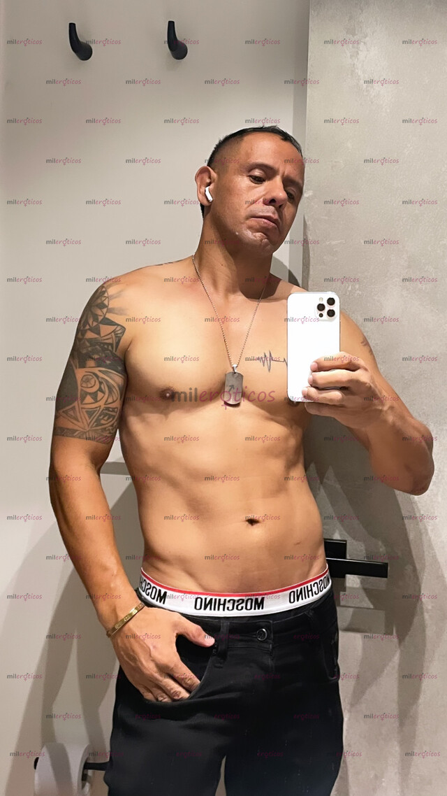 FOTOS DE 100% VARONIL MASAJISTA ACTIVO CON SITIO PRIVADO BUENA ATENCIÓN