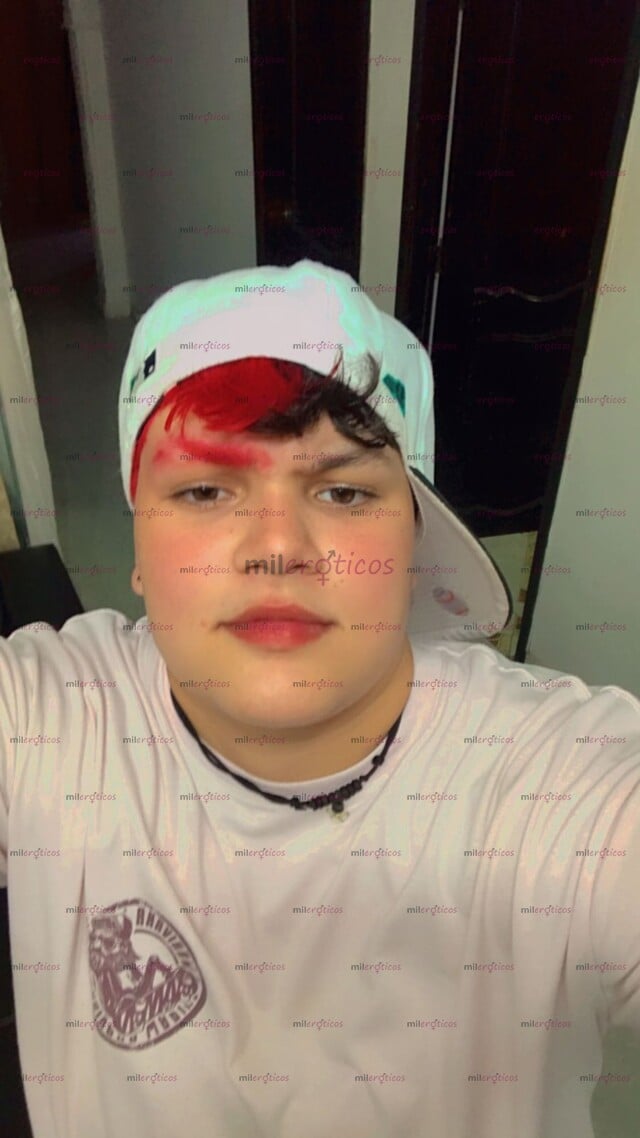 FOTOS DE VENTA DE CONTENIDO HOT, SOY UN CHICO TRANS MUY COMPLACIENTE