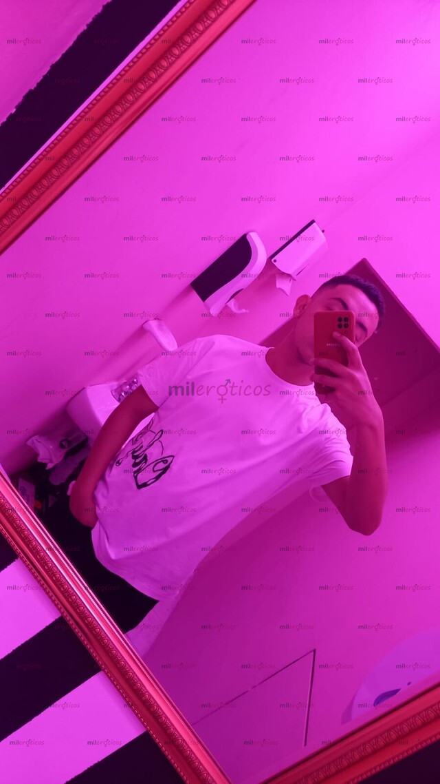 FOTOS DE VERGON DOMINANTE Y MUY CALIENTE DISPONIBLE
