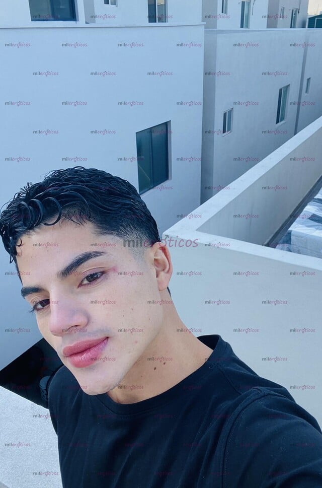 FOTOS DE DISPONIBLE COLOMBIANO JOVEN ATRACTIVO VERGON LECHERO