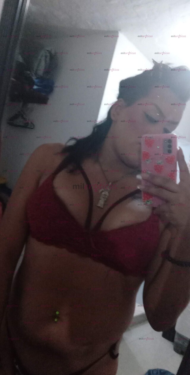 FOTOS DE NENA SUMISA, DISPUESTA A SER DOMADA LLENA DE PLACER