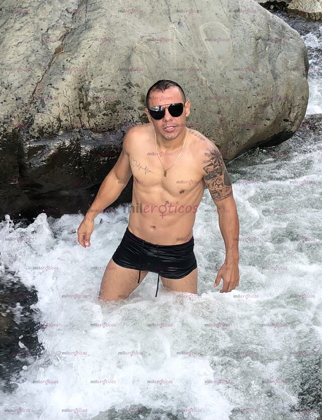 FOTOS DE MASAJISTA ACTIVO 100% VARONIL CON SITIO PRIVADO BUENA ATENCIÓN