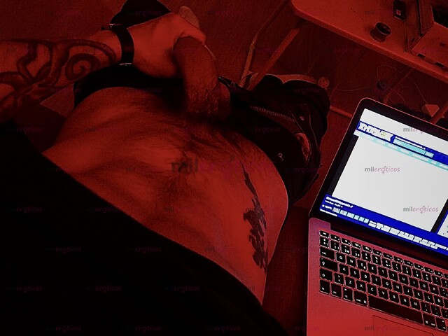 FOTOS DE SOY FER, JOVEN TATUADO GUARRO VERSÁTIL.