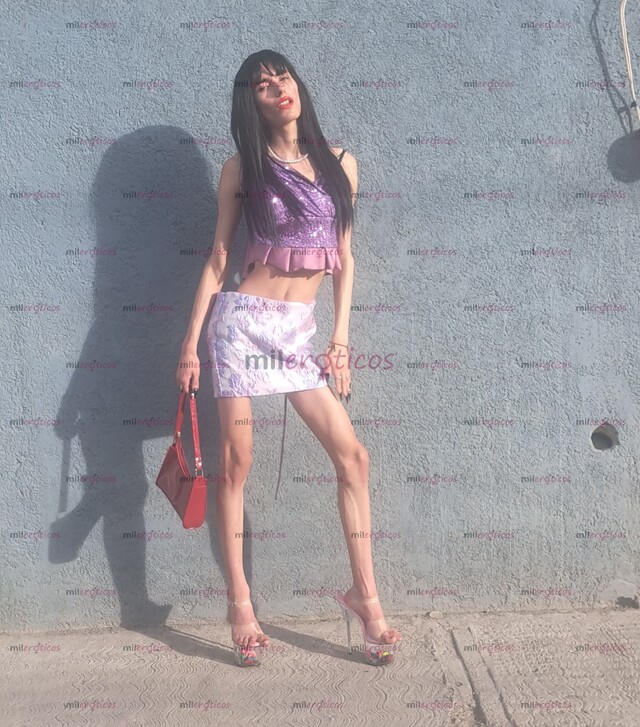 FOTOS DE RADIANTE DE JUVENTUD. SEÑORITA DE 19 AÑOS. RICA JUVENTUD ,LAS 24 HORAS DEL DÍA.