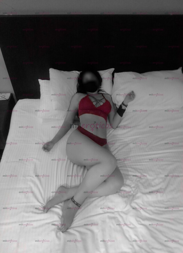 FOTOS DE CONMIGO NO NECESITAS BUSCAR ... NO LE PIDO NADA A UNA EXTRANJERA
