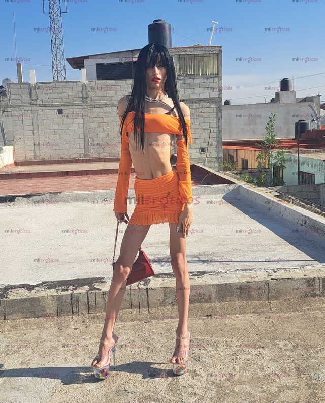 FOTOS DE RADIANTE DE JUVENTUD. SEÑORITA DE 19 AÑOS. RICA JUVENTUD ,LAS 24 HORAS DEL DÍA.