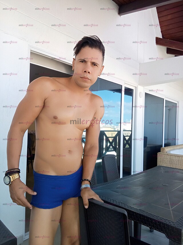 FOTOS DE 23CM OF A BIG DICK FOR YOUR ASS YOUR IDEAL GUY FULL HARD AS ROCK