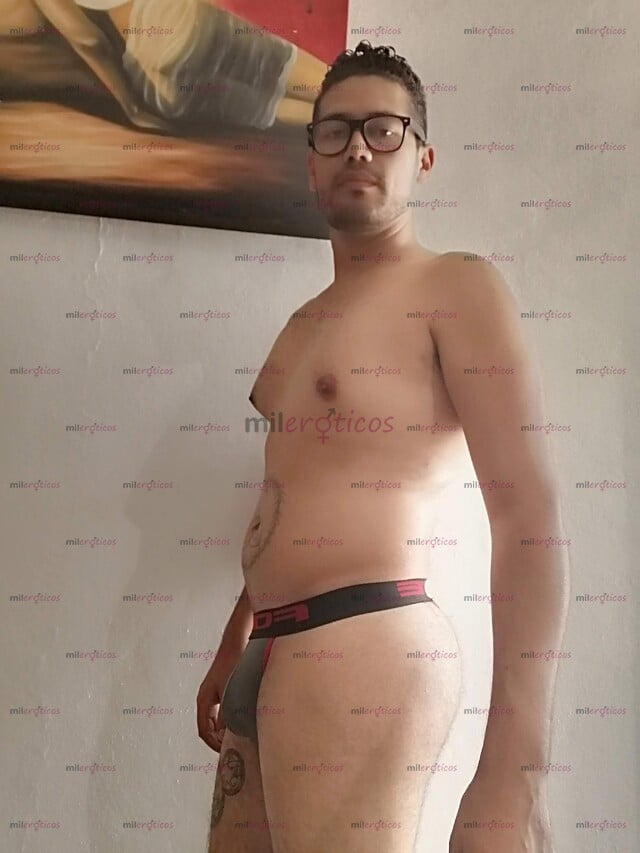 FOTOS DE MASAJE Y FELICIDAD EN UN MISMO LUGAR 18CM DE PLACER Y MANOS PARA SACAR EL ESTRES