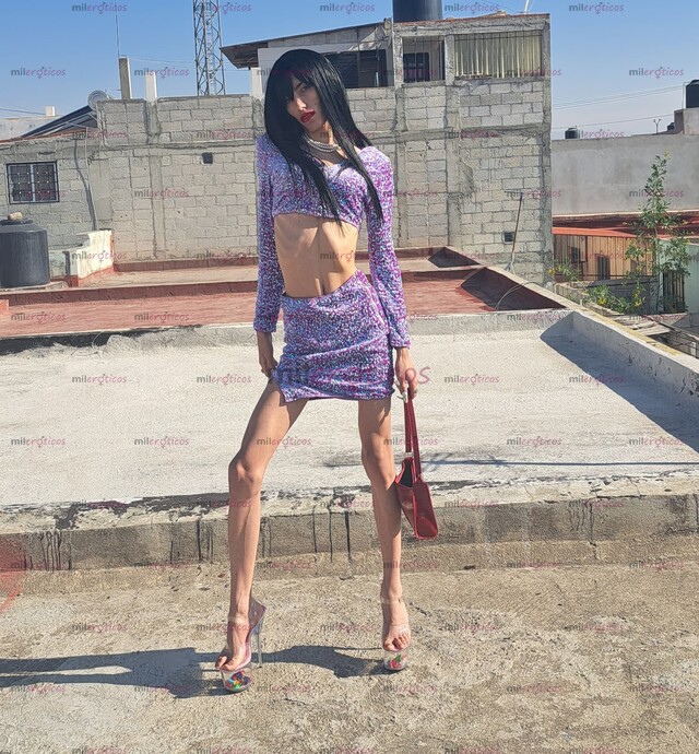 FOTOS DE DÉJATE CONSENTIR POR UNA CHICA TRANS DE 19 AÑOS,HERMOSA Y SÚPER HOT.