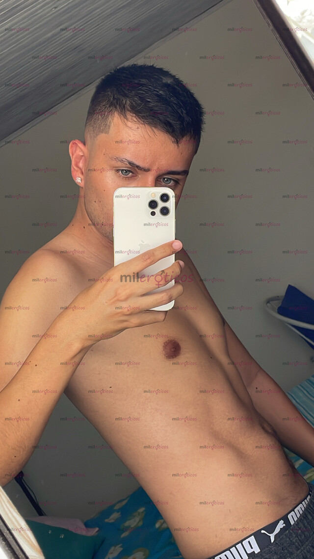 FOTOS DE CHICO JOVEN ESTUDIANTE BUSCA COMPLACERTE ESCRÍBEME