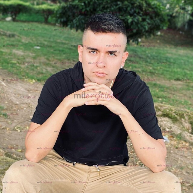 FOTOS DE CHICO JOVEN ESTUDIANTE BUSCA COMPLACERTE ESCRÍBEME