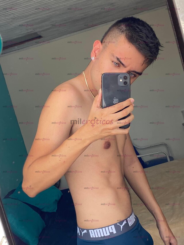 FOTOS DE CHICO JOVEN ESTUDIANTE BUSCA COMPLACERTE ESCRÍBEME