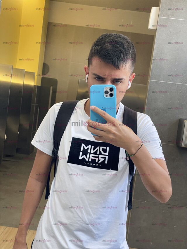 FOTOS DE CHICO JOVEN ESTUDIANTE BUSCA COMPLACERTE ESCRÍBEME