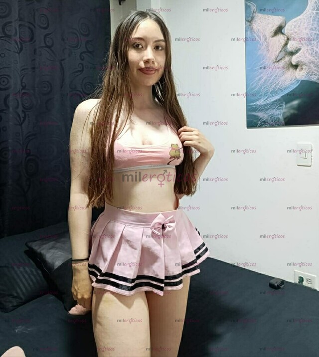 FOTOS DE JOVENCITA DE 18 AÑOS SUMISA Y COMPLACIENTE Y ADICTA AL SEXO ANAL