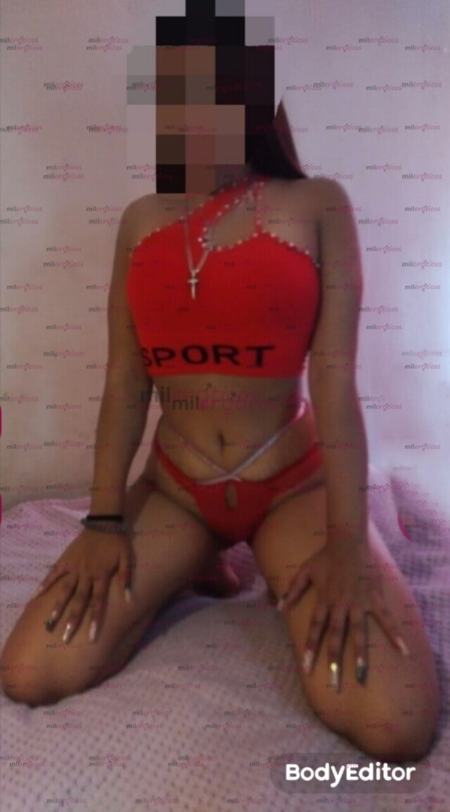 FOTOS DE ANDREA RICA UNIVERSITARIA CULONA, CON MUCHAS GANAS DE COMERTE